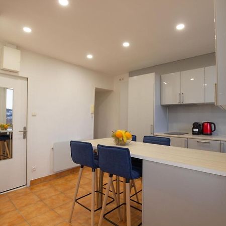 Appartement T2 Panier Vieux-Port Vue Notre Dame De La Garde à Marseille Extérieur photo