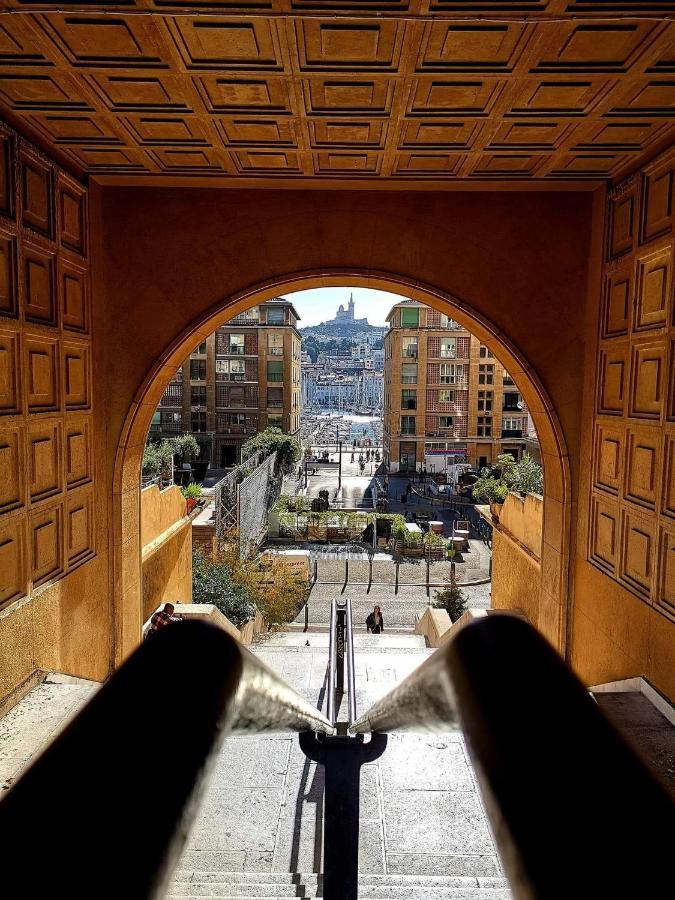 Appartement T2 Panier Vieux-Port Vue Notre Dame De La Garde à Marseille Extérieur photo