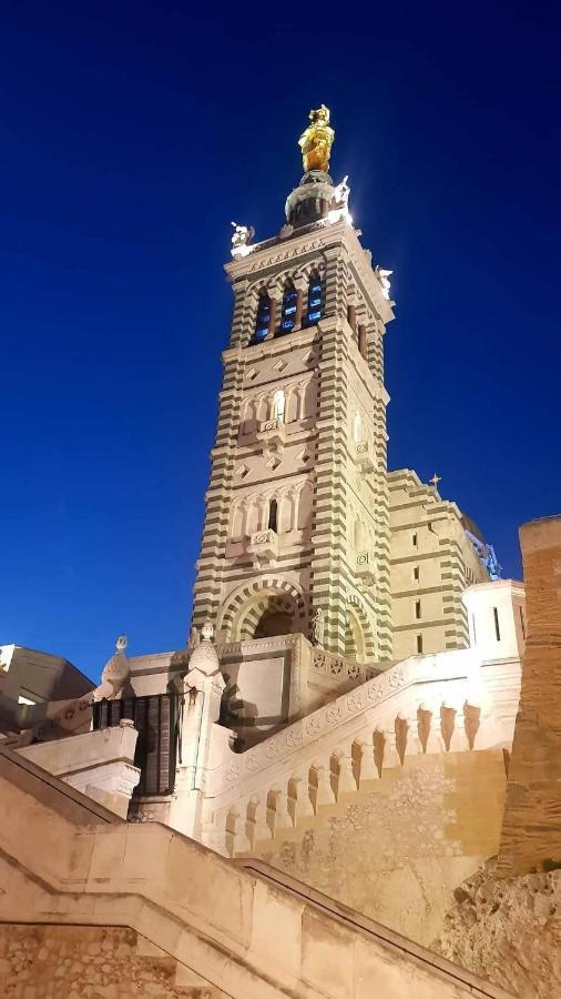 Appartement T2 Panier Vieux-Port Vue Notre Dame De La Garde à Marseille Extérieur photo